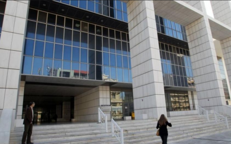 Μαφία φυλακών: Μεταγωγή του προφυλακισμένου δικηγόρου στο Εφετείο διέταξε το δικαστήριο