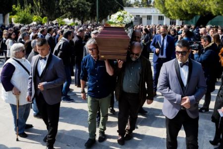 Κηδεία Λυριτζή: Οι συγκινητικοί επικήδειοι από τους φίλους του [Εικόνες]