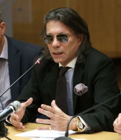 Η διακήρυξη-παραλήρημα Ψινάκη: Μόνο ένα “θα” επιτρέπεται: Θα σέβεστε… !!!»