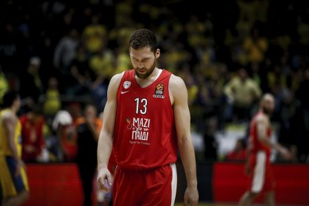 Ολυμπιακός : Άσχημα νέα για Στρέλνιεκς