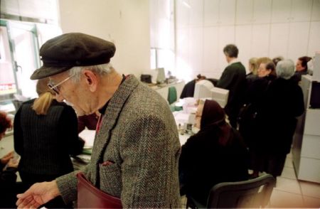 Οι συντάξεις του Μαϊου θα καταβληθούν πριν το Πάσχα