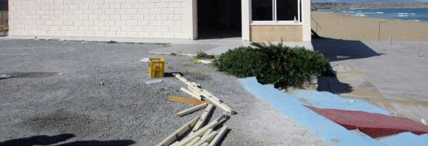 ΥΠΟΙΚ : Δεν ισχύουν τα περί μαζικών τακτοποιήσεων αυθαιρέτων στον αιγιαλό