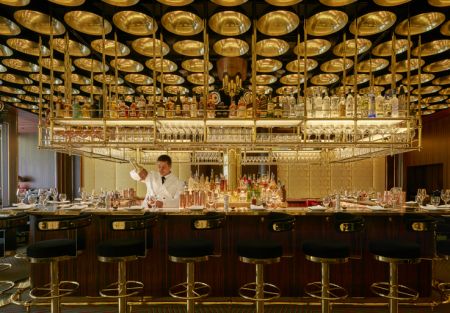 Top spot στο Mayfair