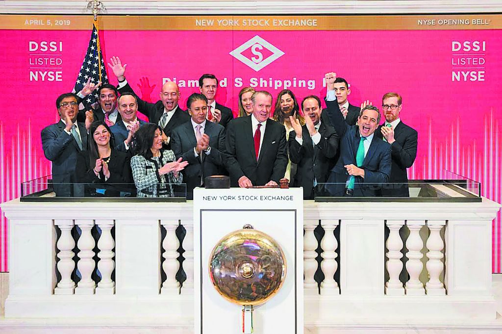 Με ελληνικό χρώμα το άνοιγμα της Γουόλ Στριτ