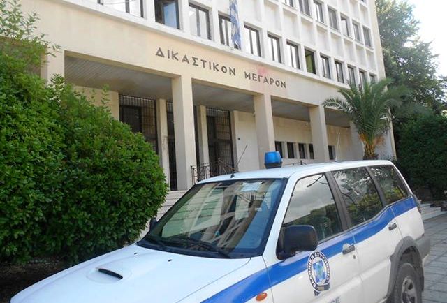 Δελβινάκι: Για μεταφορά παράνομων μεταναστών καταδικάστηκε ο Πρόεδρος της Κοινότητας