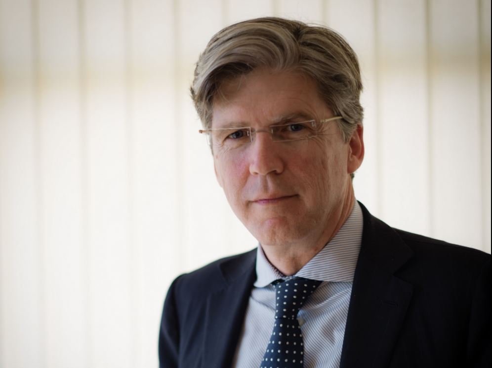 ΕΑΕΕ: Το κράτος δεν μπορεί μόνο του να καλύψει τις ανάγκες για συντάξεις και υγεία