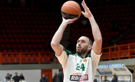 Ο Λοτζέσκι στο «Πάνθεον» των ξένων της Basket League