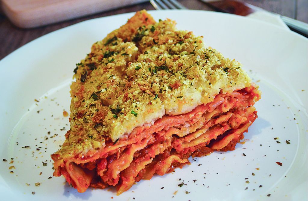 Λαζάνια με μπεσαμέλ γιαουρτιού