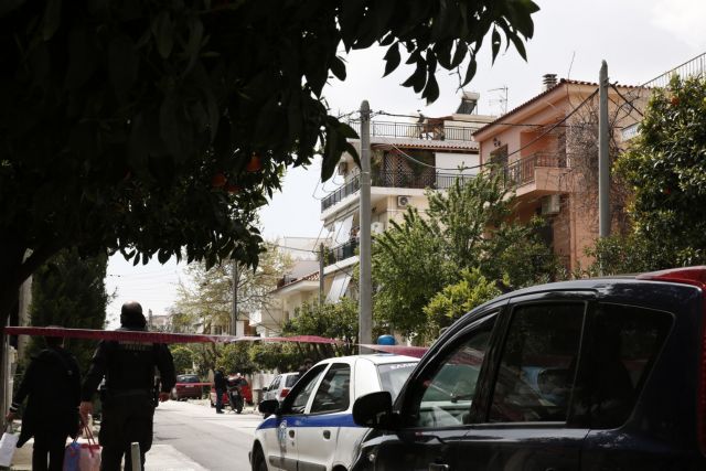 Tραγωδία – Χαλάνδρι: Πρόσωπο «κλειδί» η μητέρα – Τα ψυχολογικά προβλήματα του δράστη και ο καυγάς πριν το φονικό