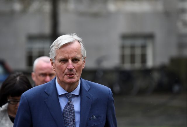 Μπαρνιέ: Oι διακομματικές συνομιλίες στο Λονδίνο να είναι θετικές για το Brexit