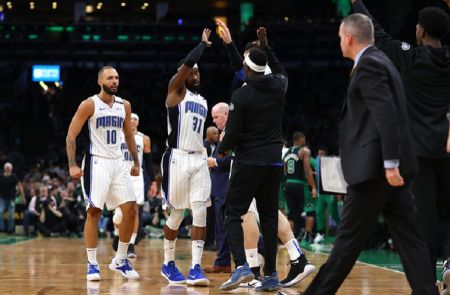 «Άλωσαν» τη Βοστώνη οι Μάτζικ, σαρωτικοί Γουόριορς και Ρόκετς