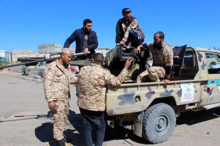 Λιβύη: Εκτοπισμένοι 3.400 λόγω των εχθροπραξιών
