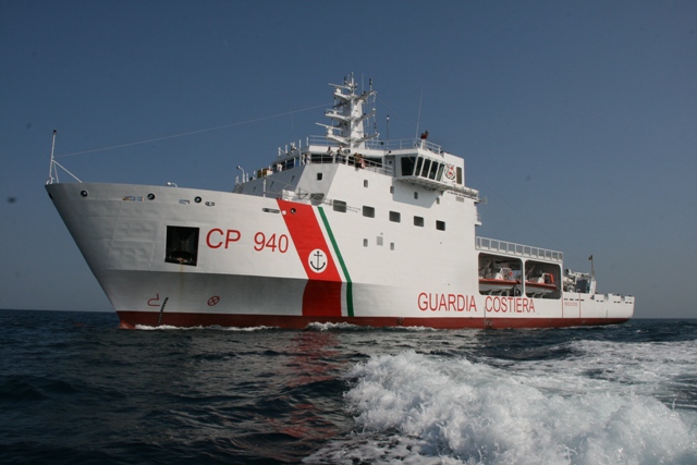 Σύλληψη επιβατών σκάφους με πλαστές ελληνικές ταυτότητες στο Λέτσε Ιταλίας