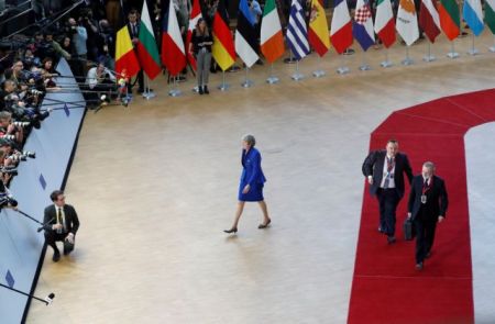 Μέι: Πολλοί ηγέτες είναι ενοχλημένοι για τη Σύνοδο Κορυφής