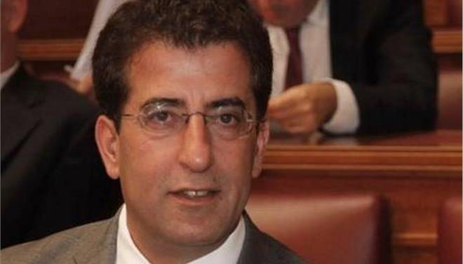 Καρύδης: Ο Μπελαβίλας υποτιμά τη νοημοσύνη των Πειραιωτών για το μετρό