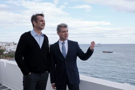 Μητσοτάκης:  Η ΝΔ θα μειώσει την φορολογική επιβάρυνση