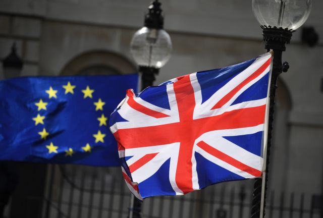 Τα πέντε σενάρια για το Brexit μετά τη νέα παράταση
