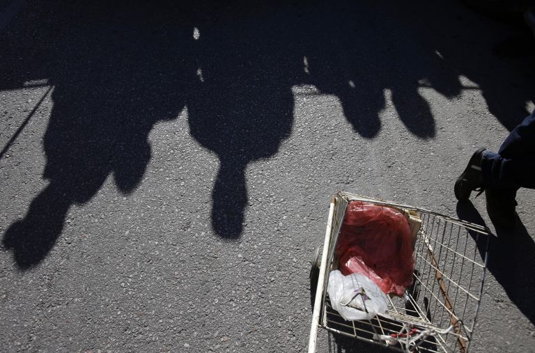 Η εξόντωση της μεσαίας τάξης