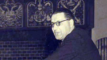 Aidez le peuple grec: Η αντιδικτατορική συλλογή της οικογένειας Meynaud