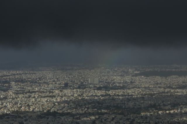 Νέα κακοκαιρία: Ερχονται βροχές, καταιγίδες και σκόνη