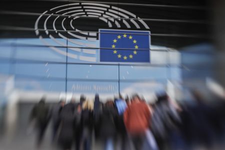 Γερμανικό πρακτορείο ειδήσεων: Η Μόσχα προσπαθεί να επηρεάσει τις ευρωεκλογές