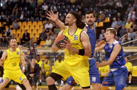 Εξωγήινος ο Άρης «πάτησε» την Κύμη (95-60)