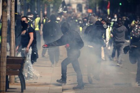 Γαλλία: Κίτρινα Γιλέκα εναντίον αστυνομικών στην Τουλούζη