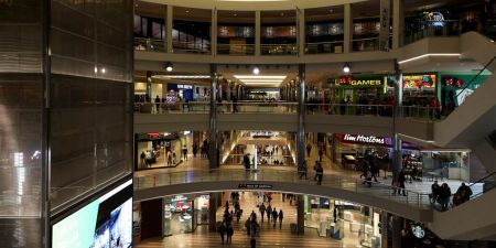 ΗΠΑ : Αντρας έριξε 5χρονο από τον τρίτο όροφο εμπορικού κέντρου