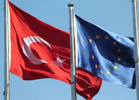 ΕΕ σε Τουρκία: Ανοιχτές οι πόρτες μας, αλλά οι μεντεσέδες λειτουργούν