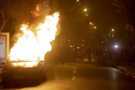 «Καζάνι που βράζει» η Αλβανία – Βίαια επεισόδια και τραυματίες σε αντικυβερνητική διαδήλωση