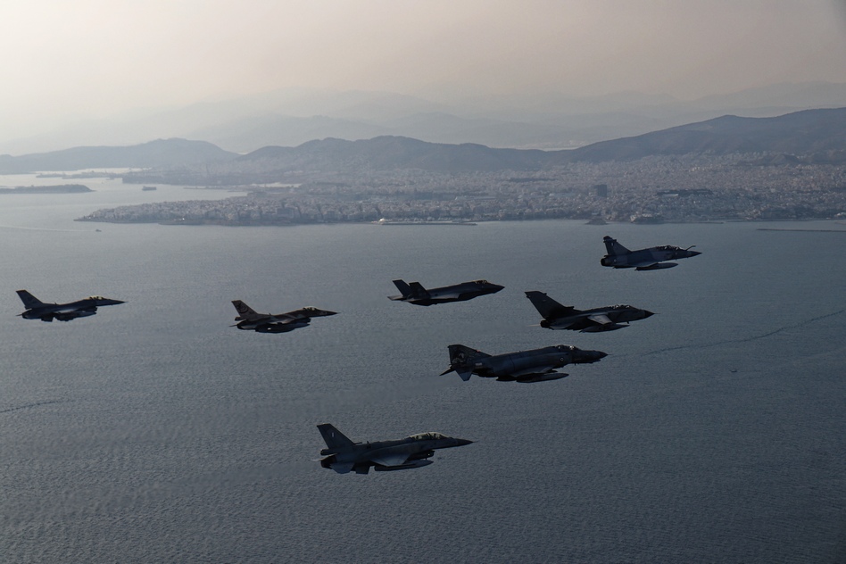 Μήνυμα στην Άγκυρα από «Ηνίοχο» και «Μέδουσα»