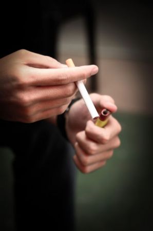 Γιατί να κόψτε το κάπνισμα μαζί με το ταίρι σας