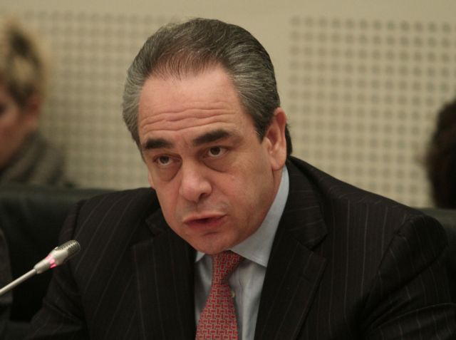 Μίχαλος: Διατήρηση του 1 προς 5 στις προσλήψεις στο Δημόσιο