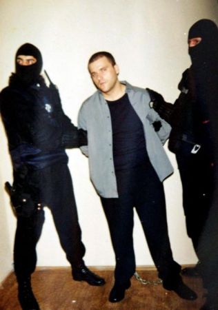 Αρχισε η δίκη του Κώστα Πάσσαρη