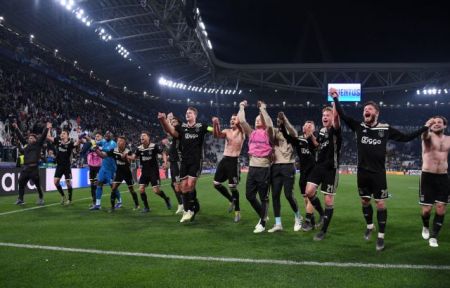 Πανζουρλισμός στο Άμστερνταμ, μετά την πρόκριση του Άγιαξ