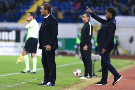 Σύσκεψη κορυφής για τις μεταγραφές στο λιμάνι