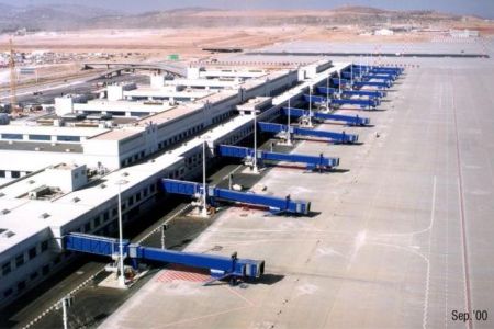 Υπουργείο Μεταφορών: Ιδιωτικοποιεί 23 αεροδρόμια