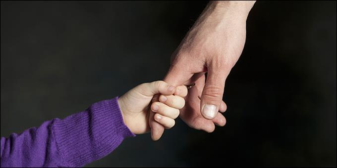 Αρχισε η λειτουργία της ηλεκτρονικής πλατφόρμας για αναδοχή και υιοθεσία