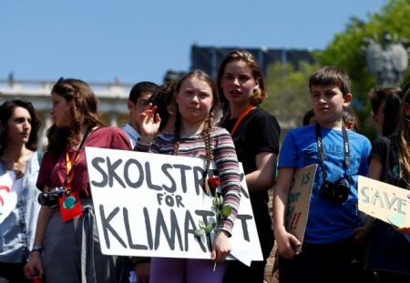 Γκρέτα Τούνμπεργκ: Η νεαρή ακτιβίστρια διαδηλώνει στη Ρώμη