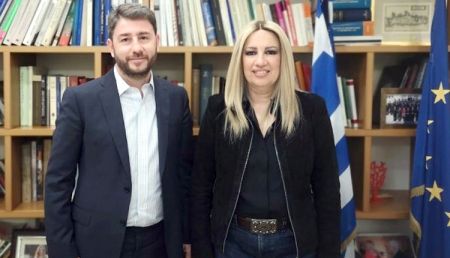 ΚΙΝΑΛ: Πώς θα μπορούσαν να συγκεραστούν οι απόψεις Γεννηματά – Ανδρουλάκη