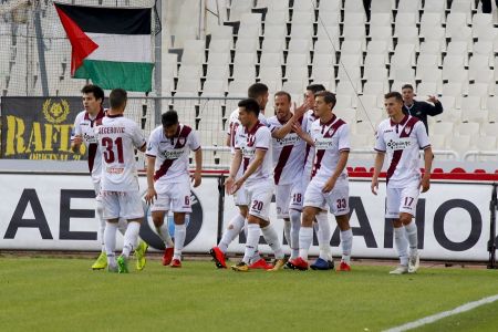 «Γλυκιά» παραμονή με σούπερ διπλό στο ΟΑΚΑ για τη Λάρισα