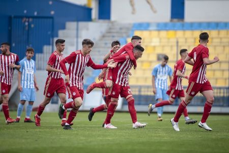 Εύκολα στον τελικό του πρωταθλήματος Κ17 ο Ολυμπιακός