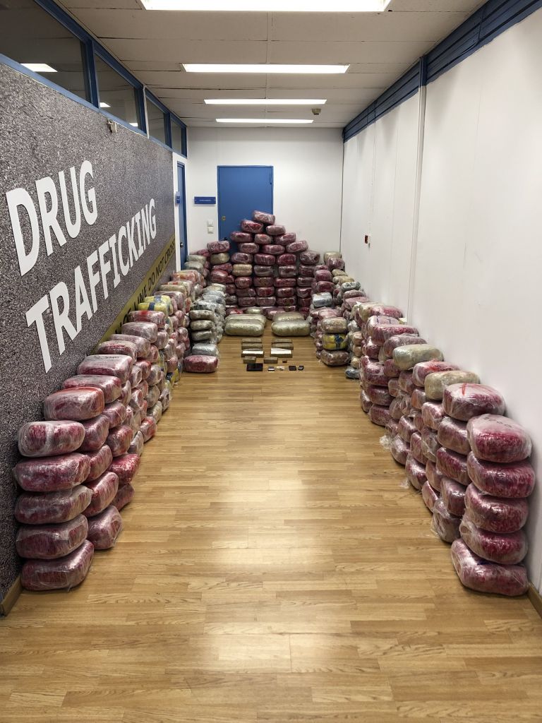 Εξαρθρώθηκαν τρία κυκλώματα διακίνησης ναρκωτικών