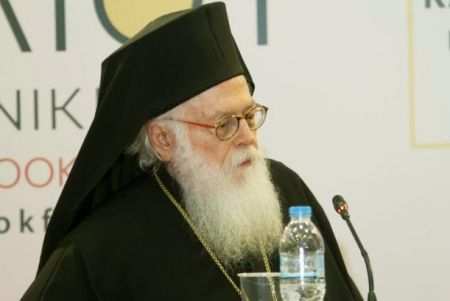 Αρχιεπίσκοπος Αναστάσιος: Η Ανάσταση προσφέρει απροσμέτρητη ελπίδα