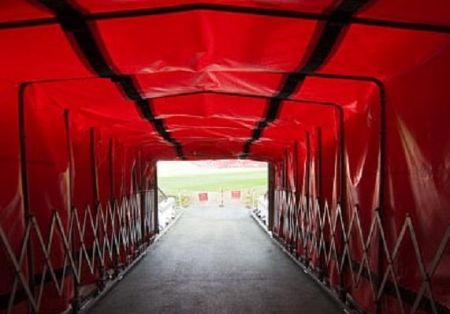 Γιατί άλλαξαν οι φυσούνες στο «Όλντ Τράφορντ»