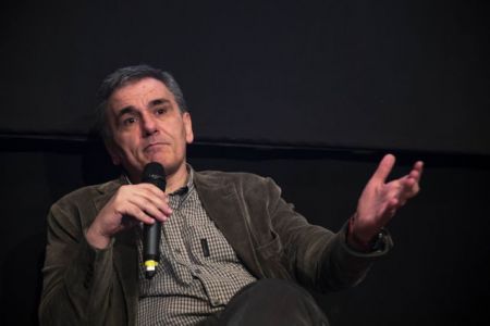 Τσακαλώτος: Ελπίζω να μην είναι η Αργεντινή το πρότυπο του κ. Μητσοτάκη