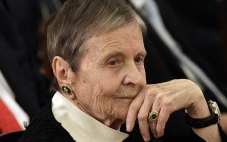 Ανατροπή από την Ελένη Γλύκατζη Αρβελέρ: Ο Μέγας Αλέξανδρος είναι θαμμένος στη Βεργίνα