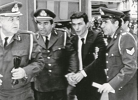 5+1 serial killers που «πάγωσαν» την Ελλάδα