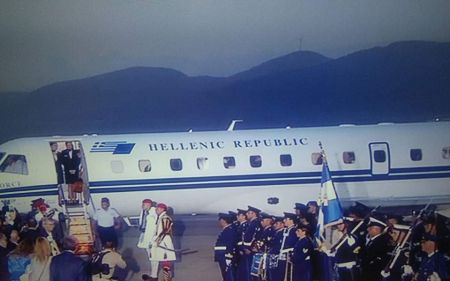 Άγιο Φως: Εκνευρισμός για τις αλλαγές στο πρόγραμμα