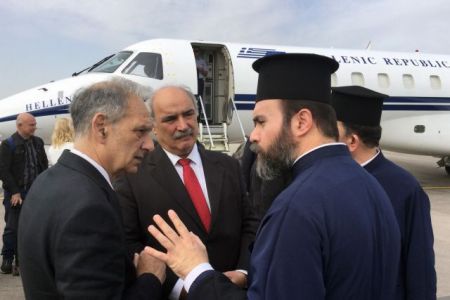 Με καθυστέρηση το Άγιο Φως στην Ελλάδα